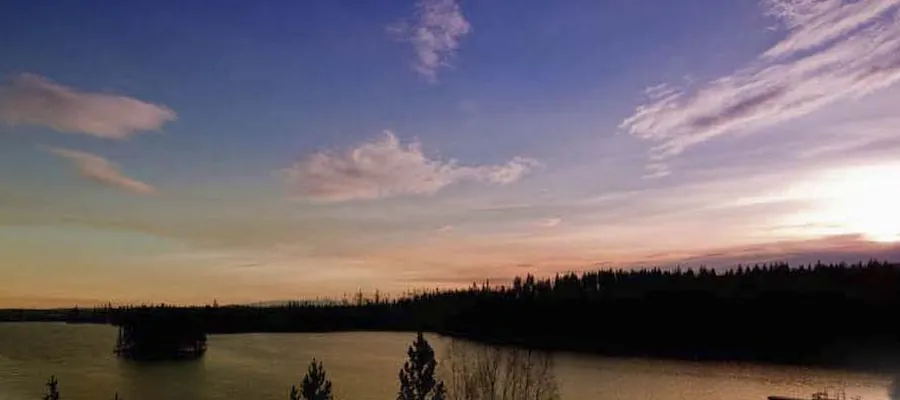 Sunset over Bednesti Lake