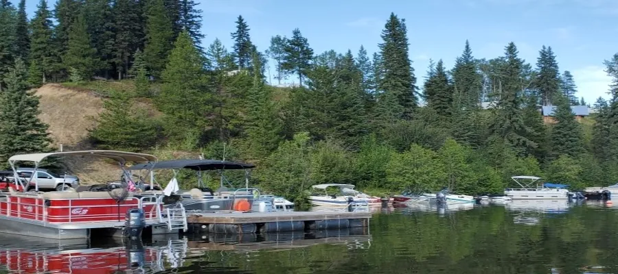 Pontoon boats at the dock
